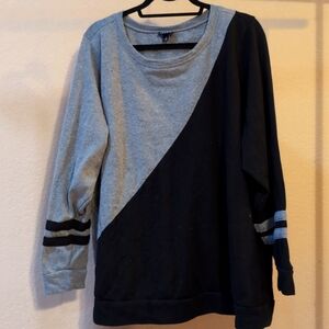 Torrid 3 Grey and Black Thin Crewneck Sweatshirt